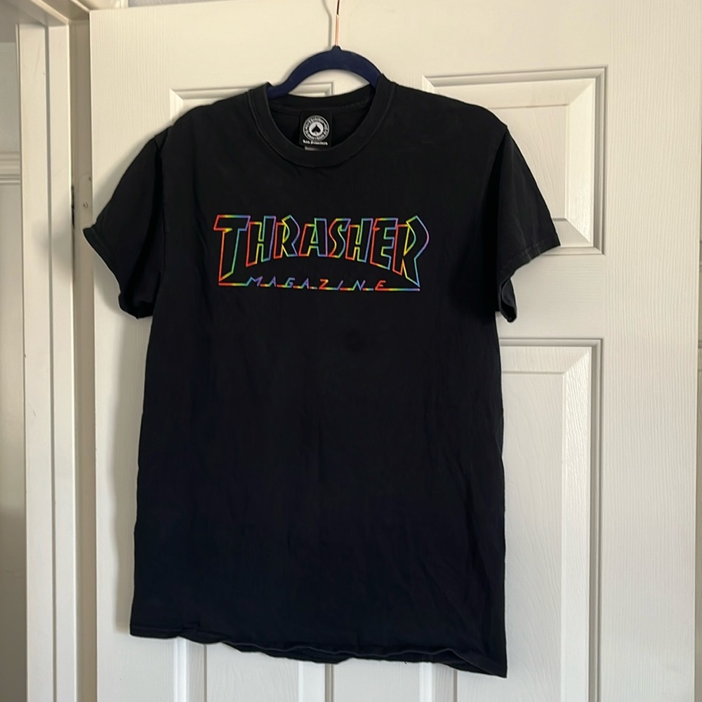 Thrasher Magazine graphic tee  Men’s sz Medium black rainbow neon skateboarding